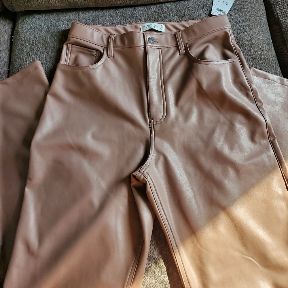 Ambercrombie Vegan Leather 90s Straight Ultra High Rise Pants